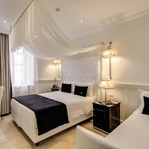 Hotell Tito, Rom